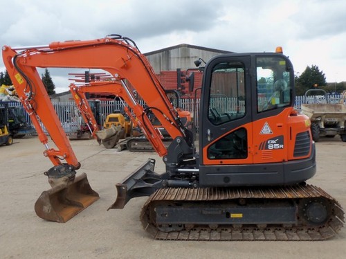 Product picture DAEWOO DOOSAN DX85R-3 Mini Crawler Excavator Service Parts Catalogue Manual