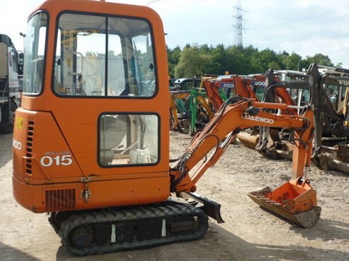 Product picture DAEWOO DOOSAN SOLAR 015 MINI CRAWLER EXCAVATOR Service Parts Catalogue Manual