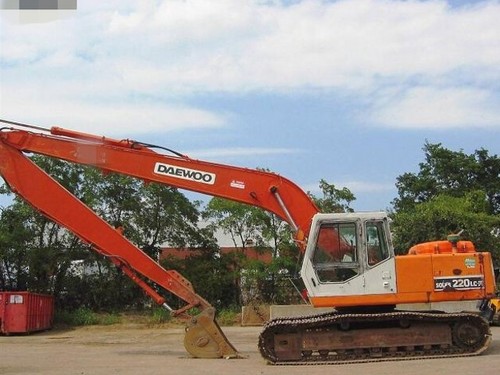 Product picture DAEWOO DOOSAN SOLAR 220LC-Ⅲ CRAWLER EXCAVATOR Service Parts Catalogue Manual