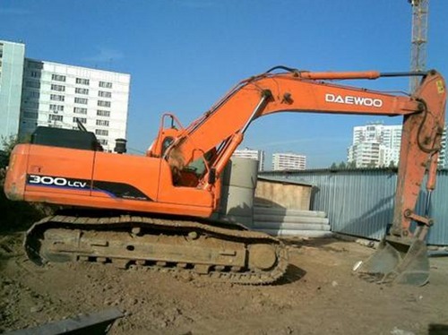 Product picture DAEWOO DOOSAN SOLAR 300LC-V CRAWLER EXCAVATOR Service Parts Catalogue Manual